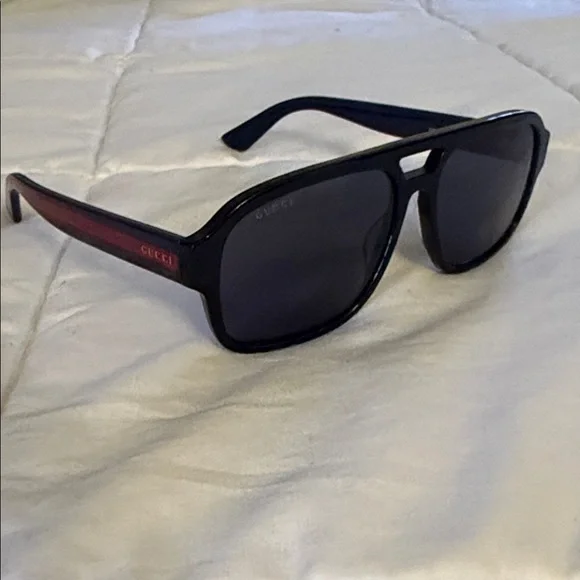 Gucci Dark Aviator Sunglasses - Picture 5 of 5